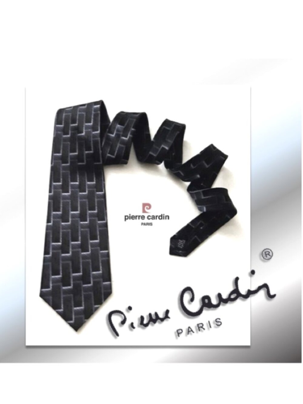 PIERRE CARDIN 100% Silk Mens NeckTie Grey Silver